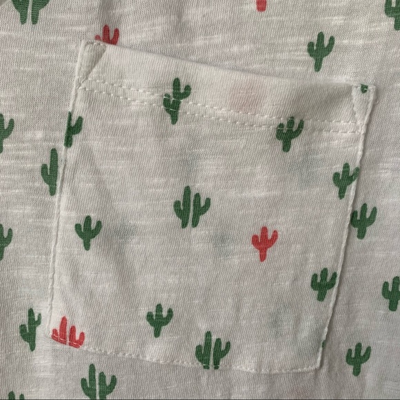 Caslon Cactus Print Pocketed V Neck T-Shirt - Picture 4 of 8